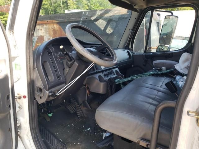 2005 Freightliner M2 106 Medium Duty