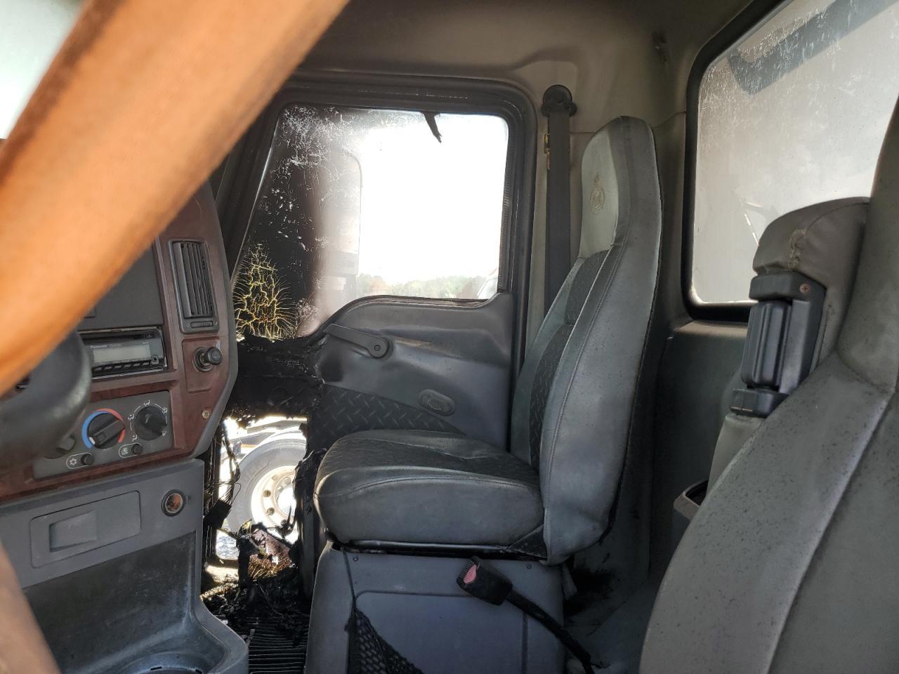 2012 Mack CXU613 Semi Truck