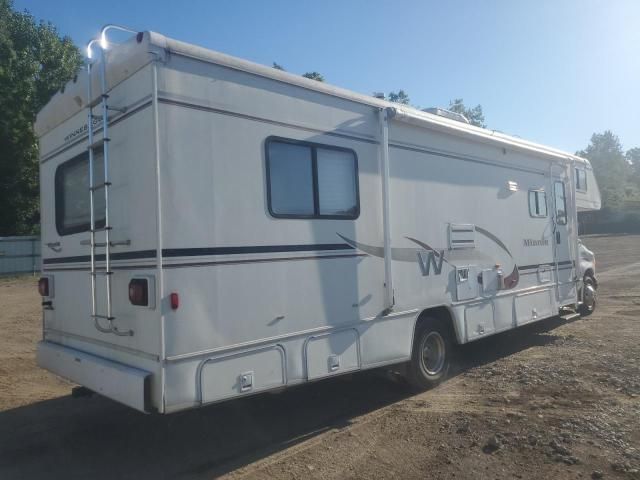 2005 Winn 2005 Ford Econoline E450 Super Duty Cutaway Van