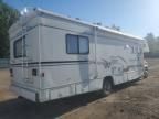 2005 Winn 2005 Ford Econoline E450 Super Duty Cutaway Van