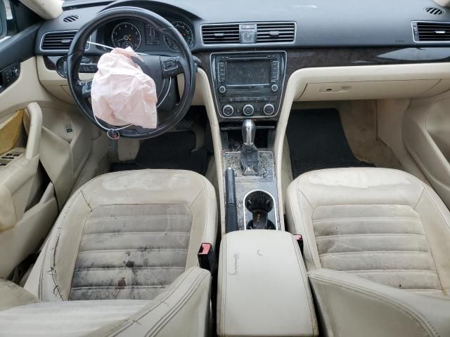 2014 Volkswagen Passat SEL