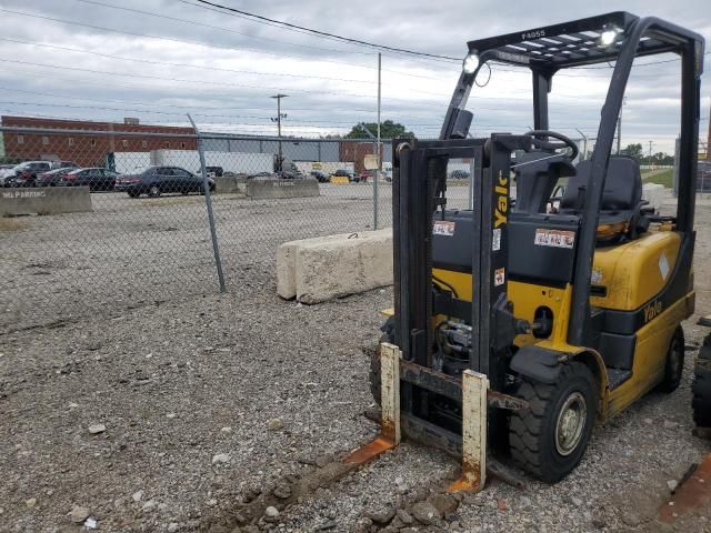 2014 Yale GLP030VXNUSF062 Forklift