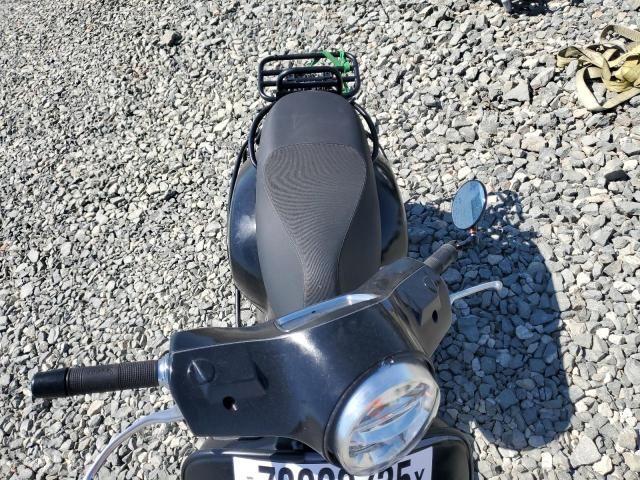 2020 Vespa GTS