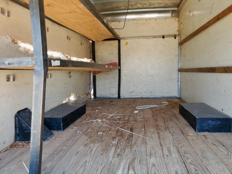 2014 Ford Econoline E350 Super Duty Cutaway Van