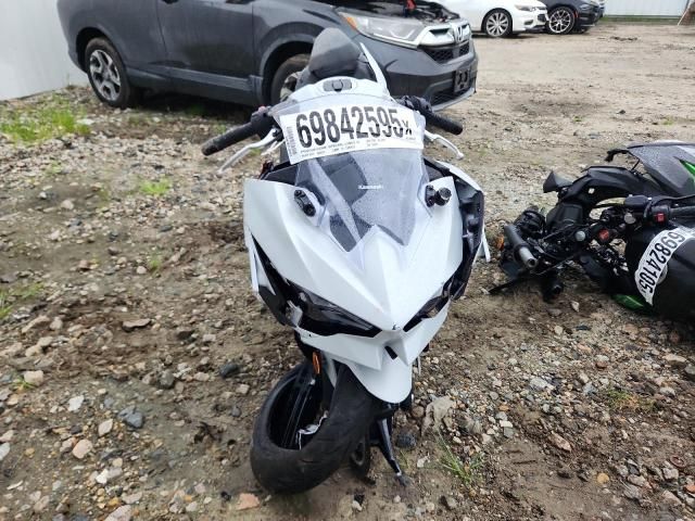 2025 Kawasaki EX500
