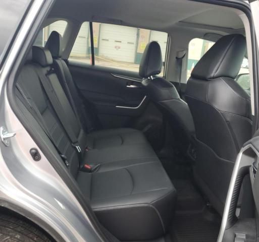 2021 Toyota Rav4 xle Premium