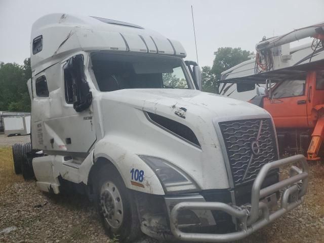 2020 Volvo VNL Semi Truck