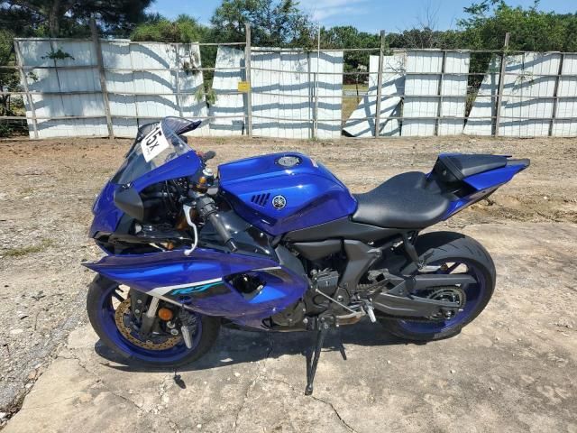 2025 Yamaha YZFR7