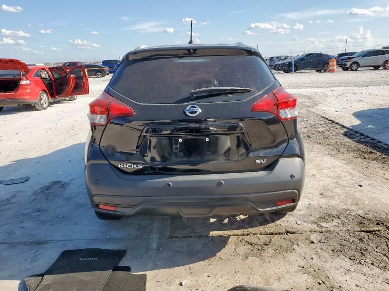 2020 Nissan Kicks SV