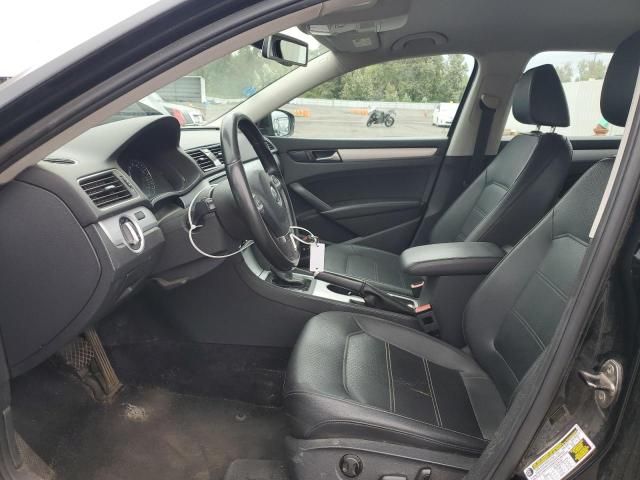 2013 Volkswagen Passat SE