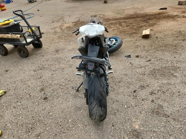 2025 Cf Moto 675SS