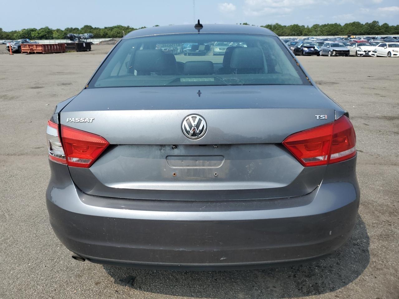 2015 Volkswagen Passat s