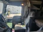2015 Kenworth T660 Semi Truck