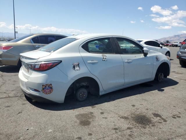 2020 Toyota Yaris L