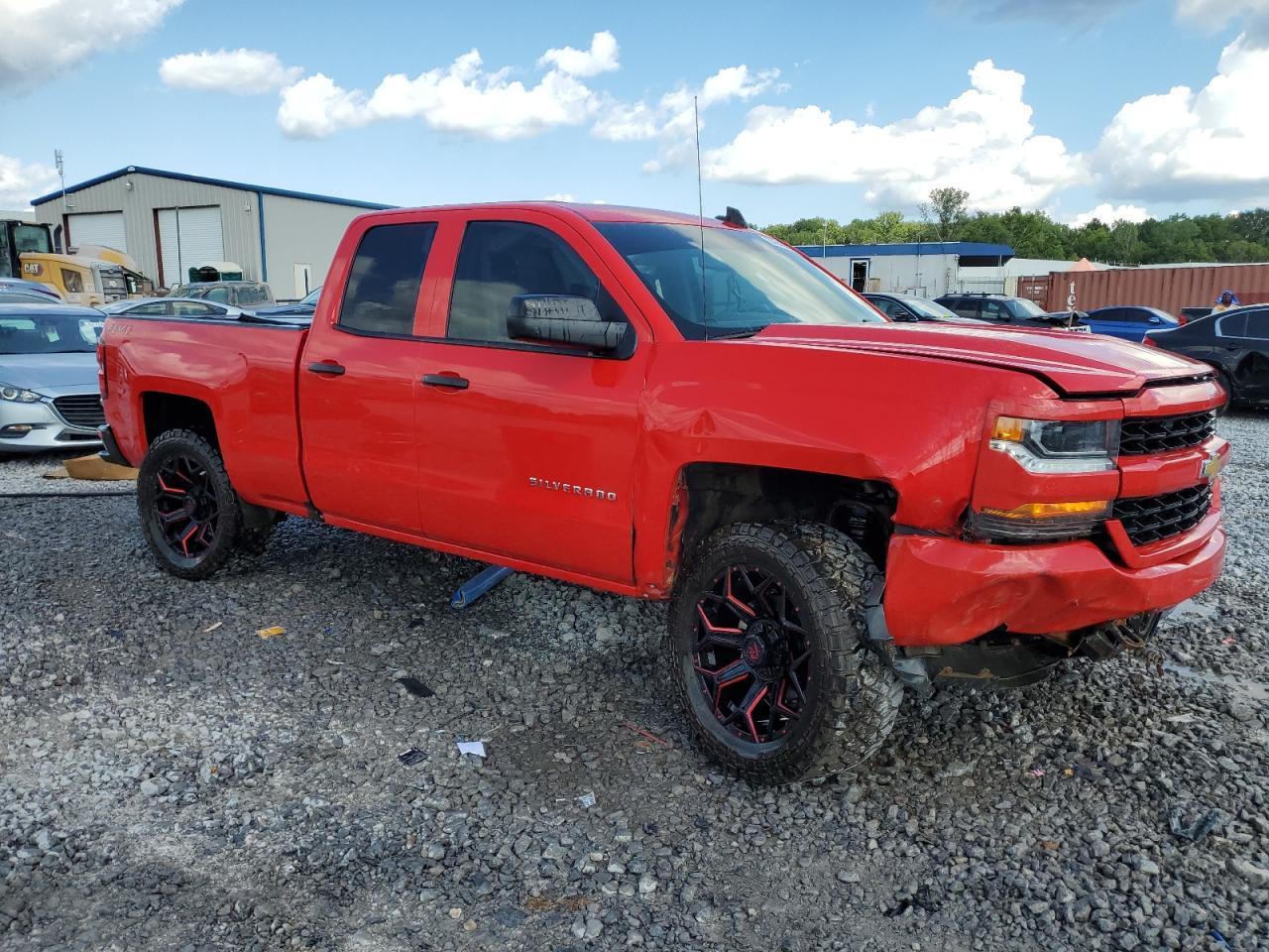 2018 Chevrolet Silverado K1500 Custom