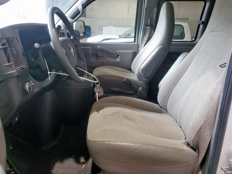 2020 Chevrolet Express G3500 LT