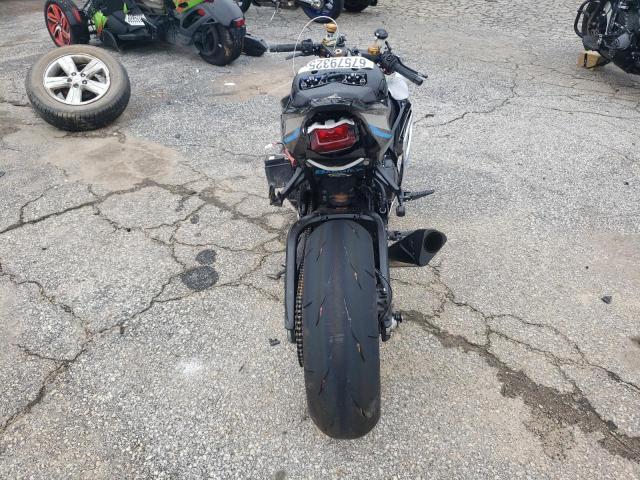 2025 Suzuki GSX-R1000 R