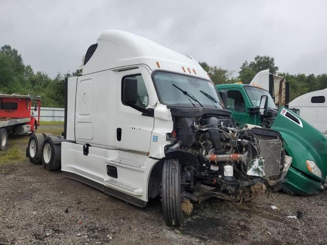 2022 Freightliner Cascadia 126