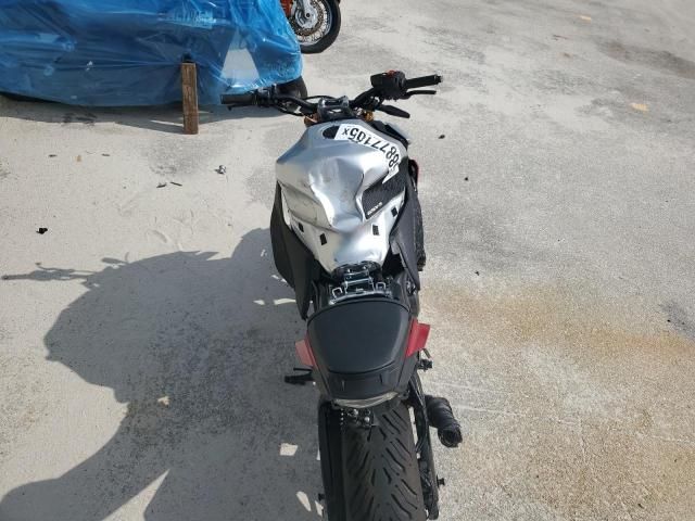2024 Suzuki GSX-S1000 A