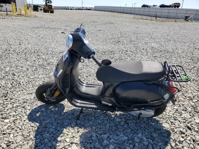 2020 Vespa GTS