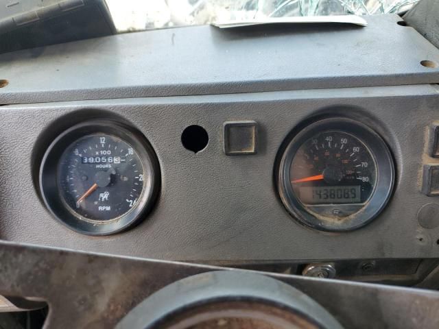 1999 Mack RD600 Dump Truck