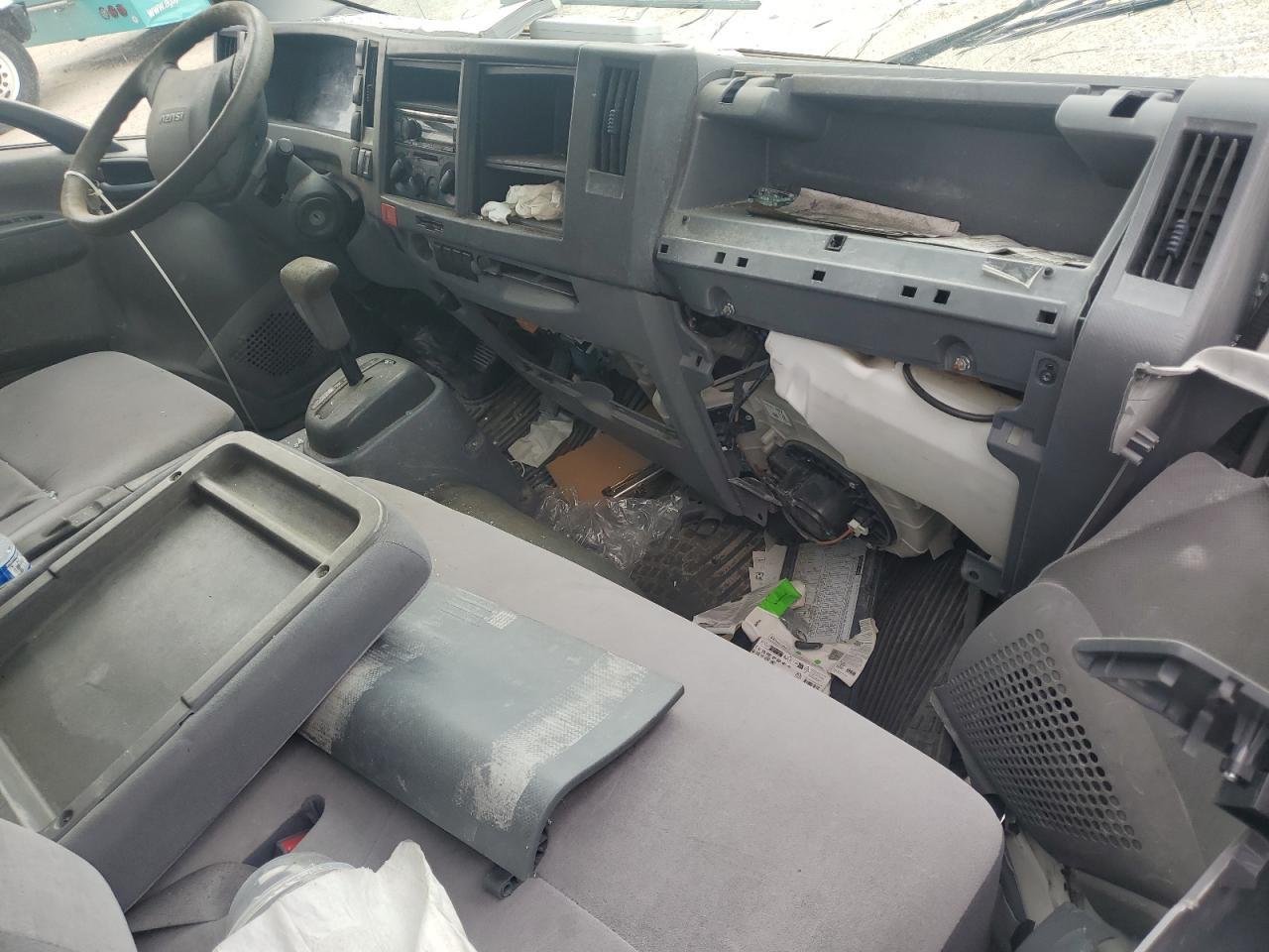 2022 Isuzu NPR HD