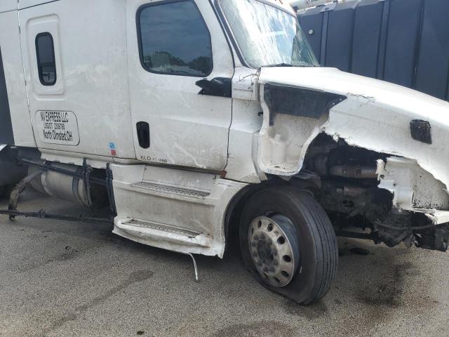 2020 Freigliner 2020 Freightliner Cascadia 126 Semi Truck