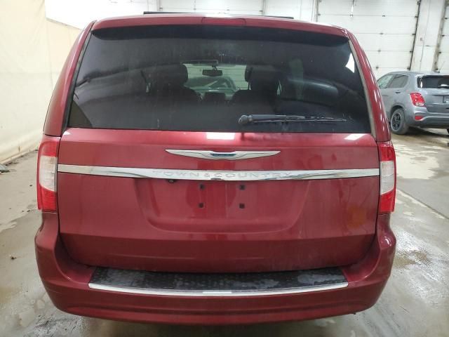 2015 Chrysler Town & Country Touring L