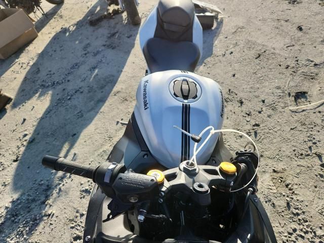 2025 Kawasaki ZX400 S