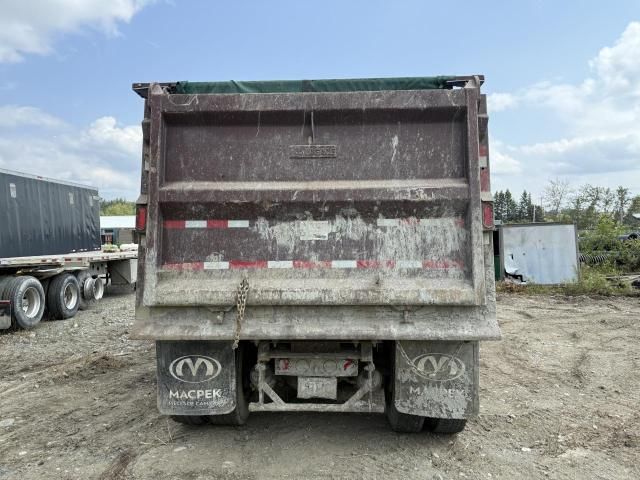 2014 Kenworth Construction T400