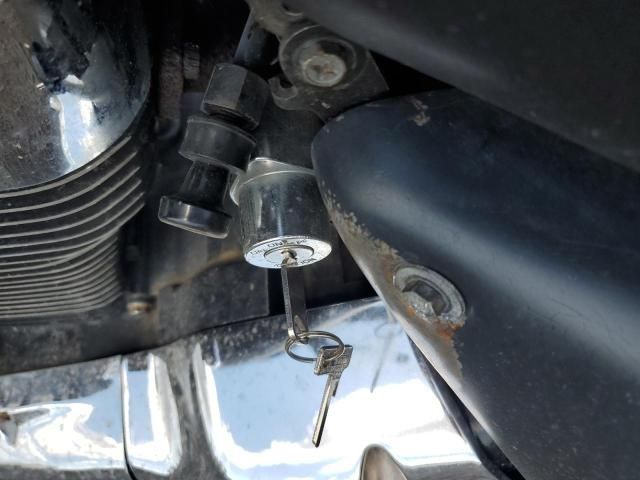 2003 Suzuki VL1500