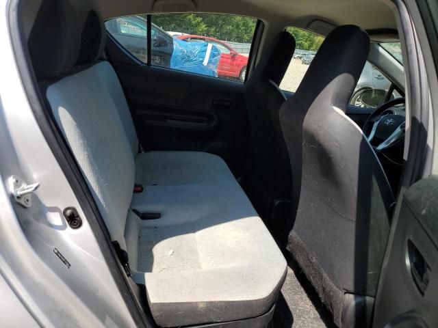 2015 Toyota Prius C