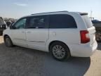 2016 Chrysler Town & Country Touring L