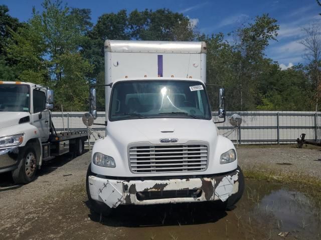 2012 Freightliner M2 106 MED-Trucks Semi Truck