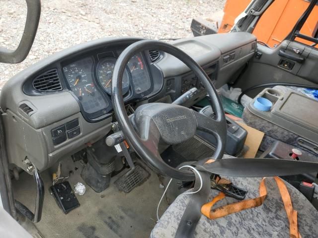 2007 Nissan Diesel UD2300