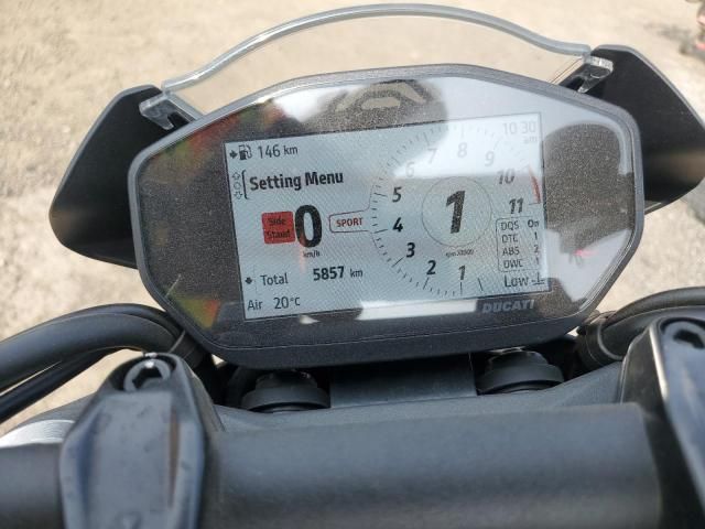 2022 Ducati Monster