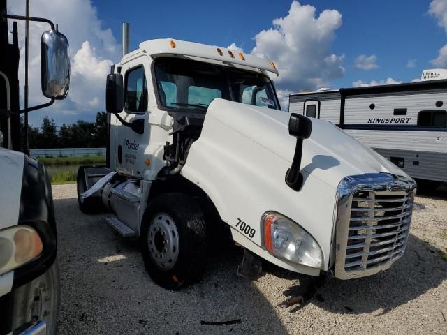 2012 Freightliner Cascadia Semi Truck