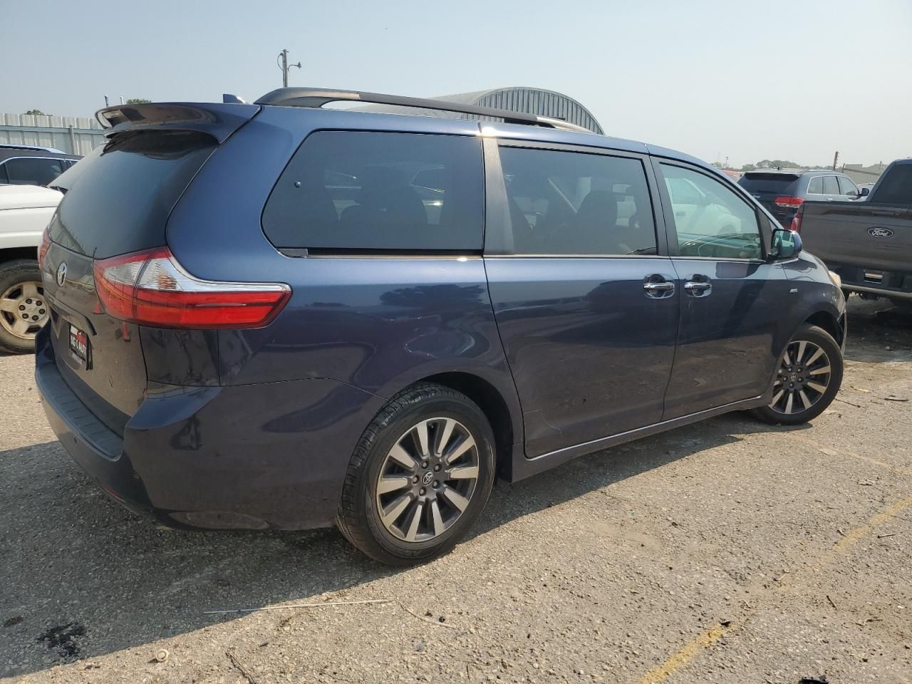 2018 Toyota Sienna xle