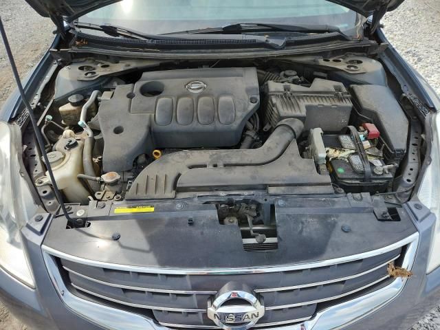 2010 Nissan Altima Base