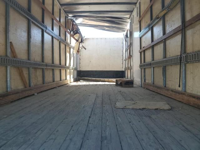 2000 International 4700 BOX Truck
