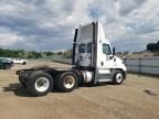 2015 Freightliner Cascadia 125 Semi Truck