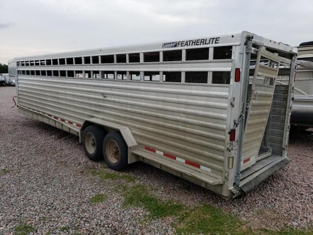 2016 Featherlite 8127-7030-STD Livestock Trailer