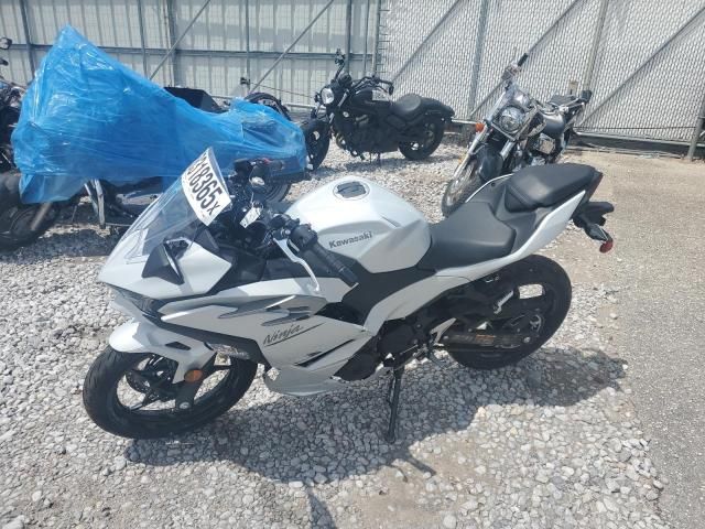 2025 Kawasaki EX500 H