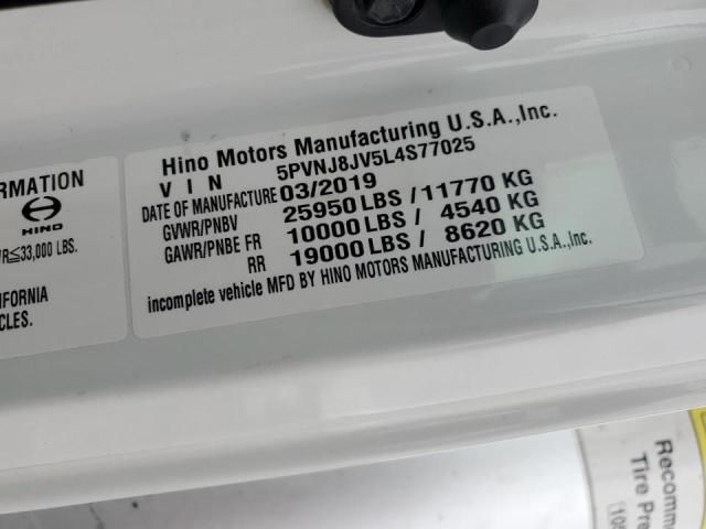 2020 Hino 268 BOX Truck