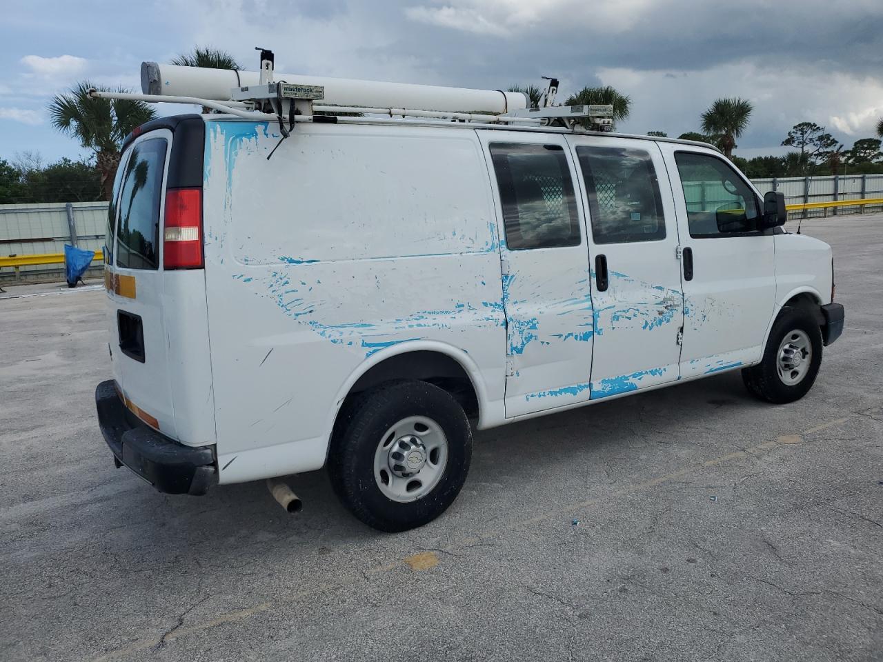 2013 Chevrolet Express G2500