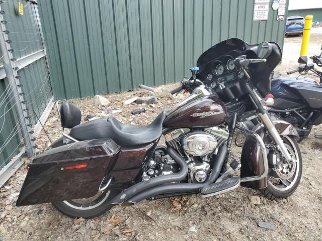 2011 Harley-Davidson Flhx