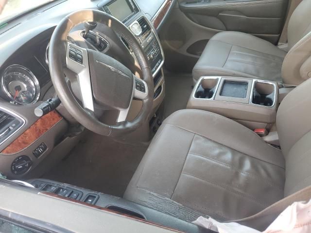 2016 Chrysler Town & Country Touring