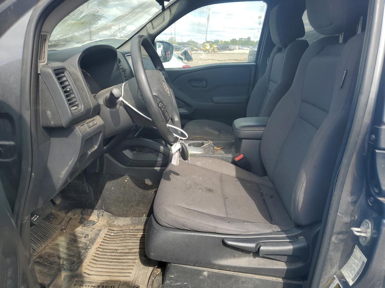 2023 Nissan Frontier s