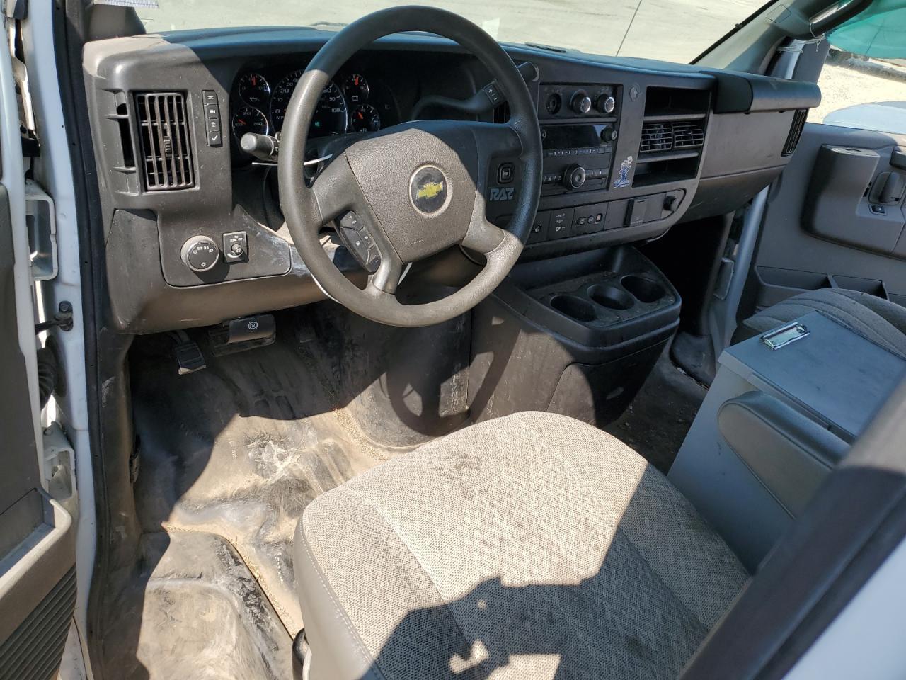 2021 Chev Express G2500