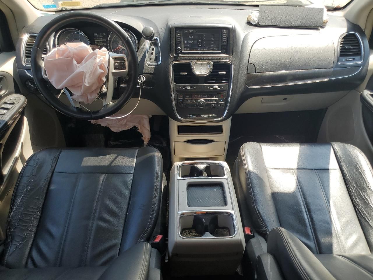 2014 Chrysler Town & Country Touring